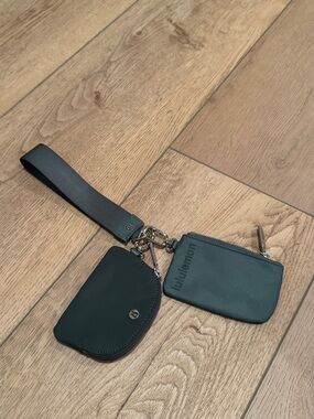 lululemon athletica Forest Green Wristlet Key Pouch Set